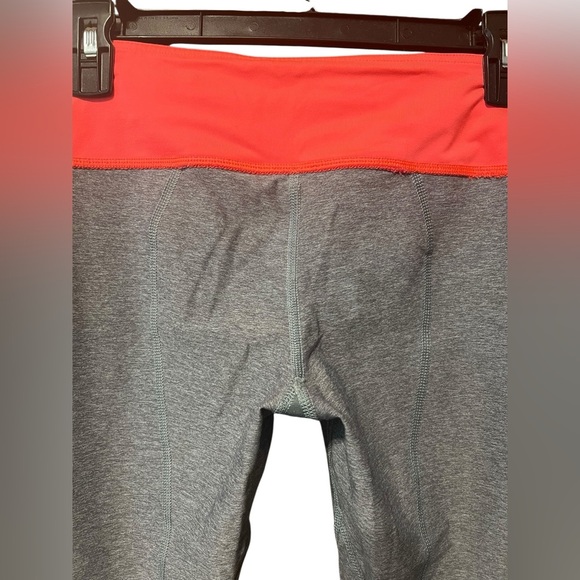Lululemon Run Inspire Crop II – Grey with Coral Waistband – Size 4 - Picture 5 of 7